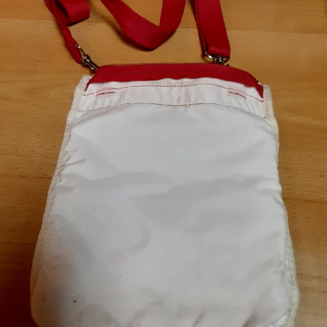 LeSportsac(レスポートサック)のレスポポシェツト水玉模様 レディースのバッグ(ボディバッグ/ウエストポーチ)の商品写真