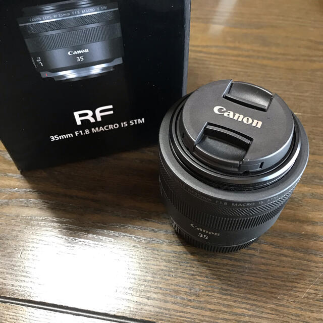 美品　Canon RF35  F1.8 マクロ IS STM