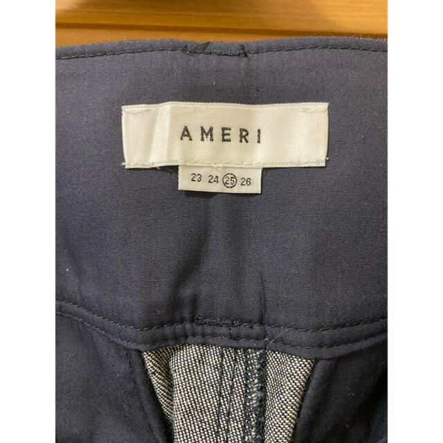 Ameri VINTAGE(アメリヴィンテージ)のAmeri VINTAGE NEEDLE STRIPE DENIM PANTS レディースのパンツ(デニム/ジーンズ)の商品写真