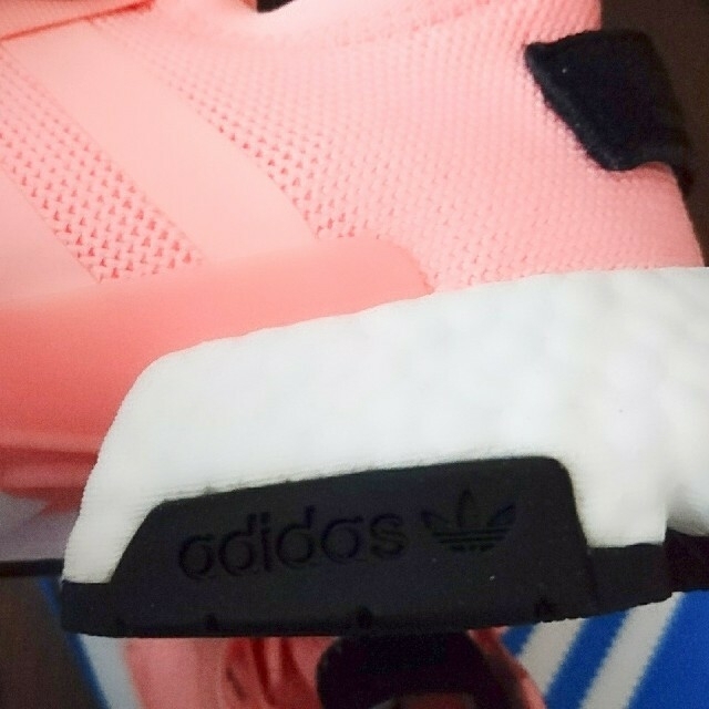 adidas(アディダス)の【新品】adidas レディースピンク スニーカー レディースの靴/シューズ(スニーカー)の商品写真