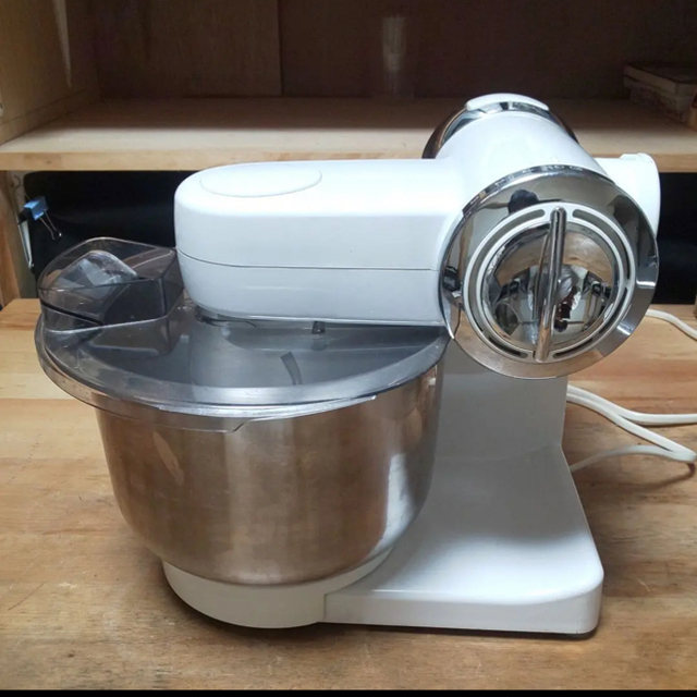 BOSCH - bosch ボッシュ コンパクトキッチンマシン 中古美品の BOSCH - bosch ボッシュ コンパクトキッチンマシン 中古美品の