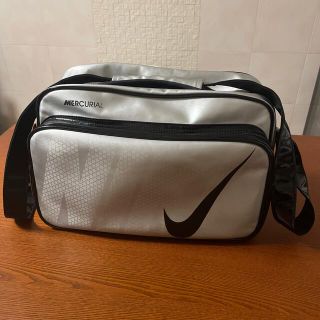 ナイキ(NIKE)のNIKE エナメルバッグ　スポーツ　メンズ(その他)