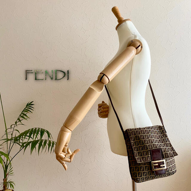 FENDI(フェンディ)の笑う少年様 専用 レディースのバッグ(ショルダーバッグ)の商品写真