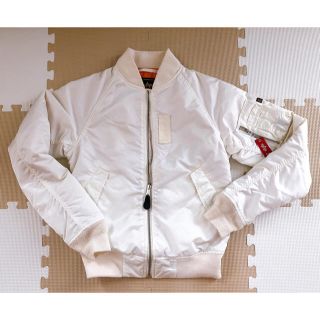 アルファインダストリーズ(ALPHA INDUSTRIES)の【OODD様専用】ALPHA MA1 白(ブルゾン)