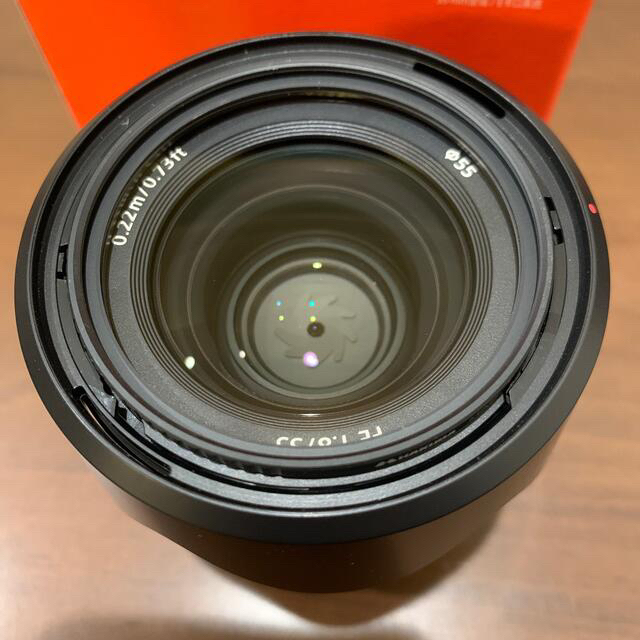 SONY(ソニー)の【新同品】SONY FE 35mm F1.8（SEL35F18F） スマホ/家電/カメラのカメラ(レンズ(単焦点))の商品写真