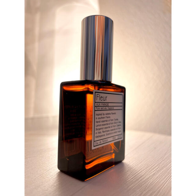 AUX PARADIS(オゥパラディ)の新品未使用　オウパラディ　フルール コスメ/美容の香水(香水(女性用))の商品写真