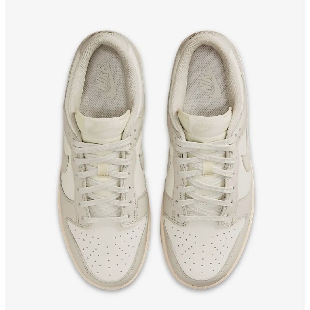 NIKE WMNS DUNK LOW LIGHT BONE　ライト ボーン