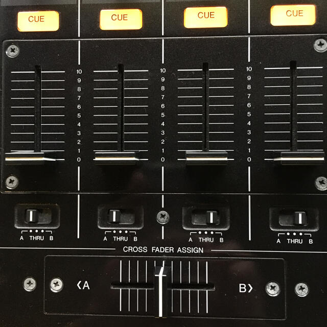 名機 Pioneer DJM-800 (2006年製) 取扱説明書付 名機 Pioneer DJM-800 (2006年製) 取扱説明書付