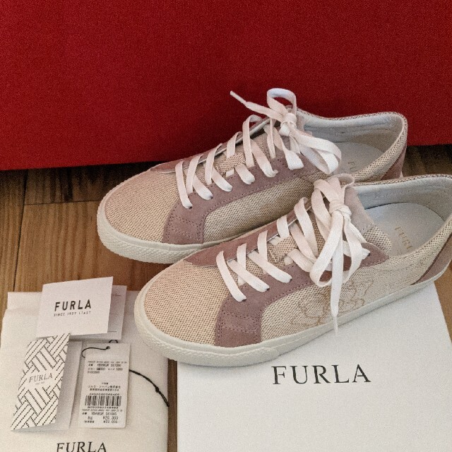 Furla   FURLA カート スニーカー の通販 by SARI's shop｜フルラ
