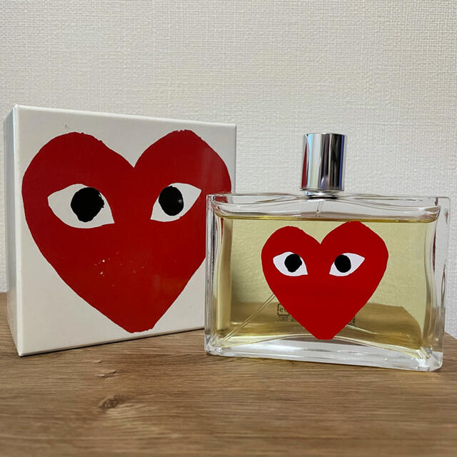 COMME des GARCONS(コムデギャルソン)のコムデギャルソン　プレイ　香水　COMME des GARCONS コスメ/美容の香水(ユニセックス)の商品写真