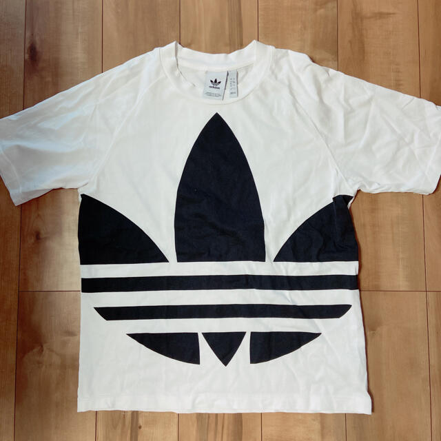 adidas(アディダス)のadidas Tシャツ メンズのトップス(Tシャツ/カットソー(半袖/袖なし))の商品写真