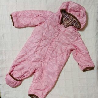 ユニクロ(UNIQLO)の70　UNIQLO　ユニクロ　ピンクの中綿ジャンプスーツ(カバーオール)