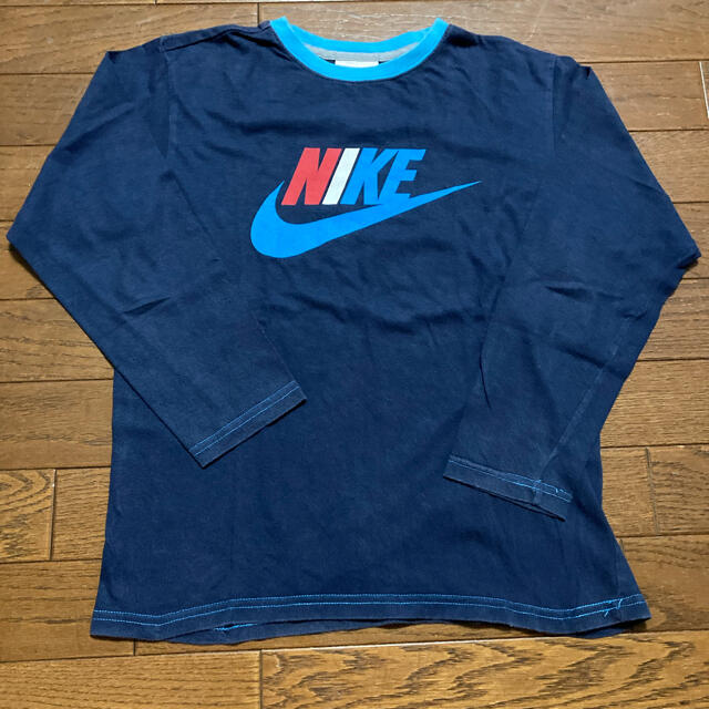 NIKE(ナイキ)のナイキ　長袖Tシャツ　140 キッズ/ベビー/マタニティのキッズ服男の子用(90cm~)(Tシャツ/カットソー)の商品写真