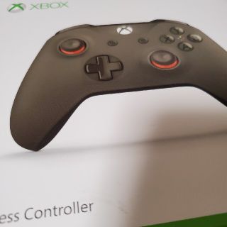 エックスボックス(Xbox)の中古　xbox one コントローラー　グリーン(家庭用ゲーム機本体)