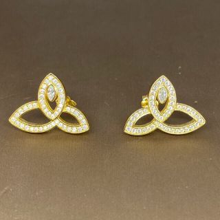 ✨最高級✨リリークラスター✨ピアス✨ゴールド✨最高品質✨ハイ