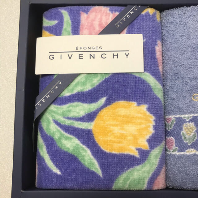 GIVENCHY(ジバンシィ)の[未使用] GIVENCHY ジバンシー　ゲスト　タオル　セット インテリア/住まい/日用品の日用品/生活雑貨/旅行(タオル/バス用品)の商品写真