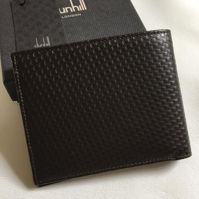 Dunhill(ダンヒル)の【未使用】dunhill ダンヒル　二つ折り財布　ダークブラウン 新品　   メンズのファッション小物(折り財布)の商品写真