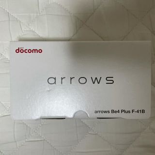 アローズ(arrows)の【完全新品未使用】arrows Be4 Plus F-41B [レッド] (スマートフォン本体)