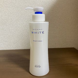 コーセー(KOSE)のコーセー　モイスチュアマイルド ホワイト パーフェクトエッセンス KOSE(オールインワン化粧品)