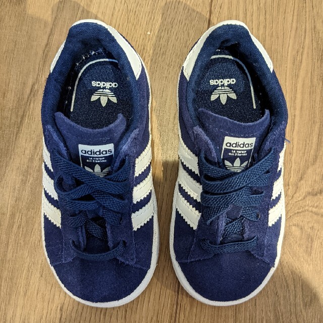 adidas(アディダス)の新品　未使用　adidas  ベビー　スニーカー　campus ネイビー キッズ/ベビー/マタニティのベビー靴/シューズ(~14cm)(スニーカー)の商品写真