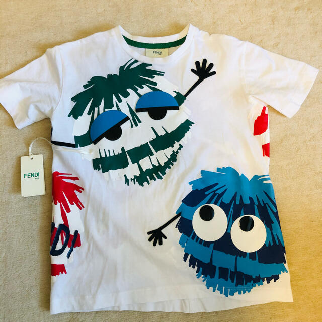 FENDI(フェンディ)のフェンディ　訳あり　Tシャツ　7歳　キッズ　 モンスター　Tシャツ　男の子　子供 キッズ/ベビー/マタニティのキッズ服男の子用(90cm~)(Tシャツ/カットソー)の商品写真