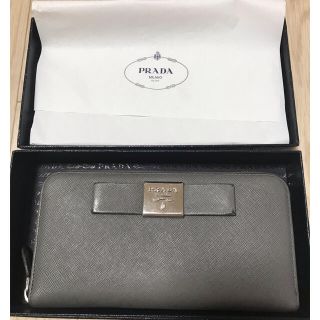 プラダ(PRADA)のプラダ　長財布　(財布)