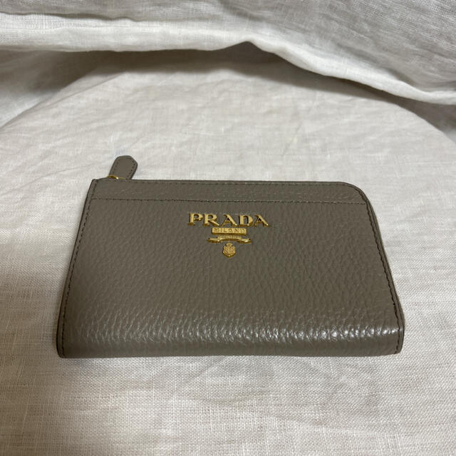 PRADA - 本日のみお値下げ中【美品】PRADA プラダ ミニ財布 キーケース