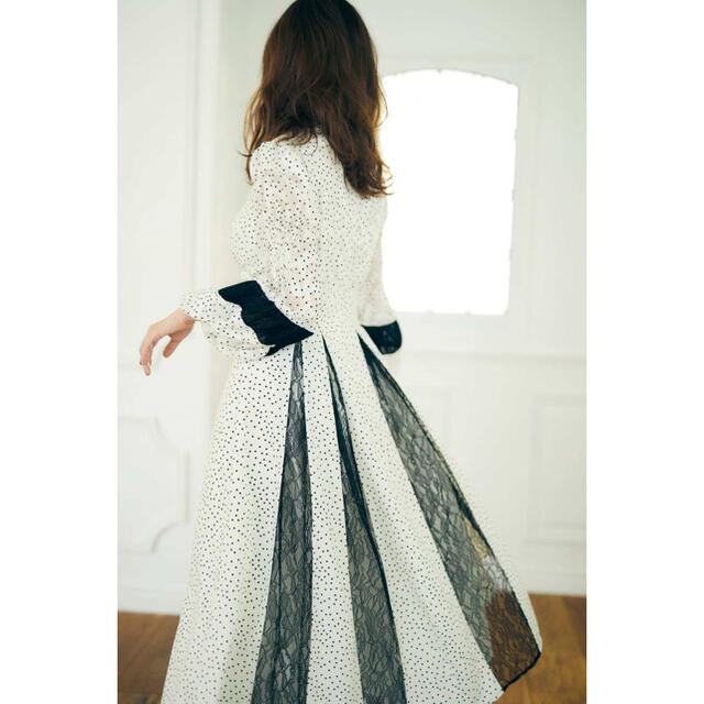 値下げ Herlipto Lace-Trimmed Pin Dot Dressハーリップトゥ