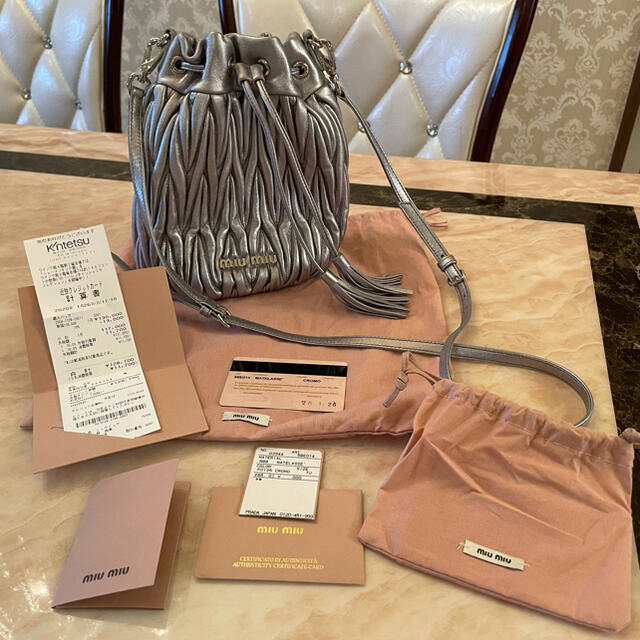miumiu - miumiu マテラッセレザーバケットバッグの通販 by