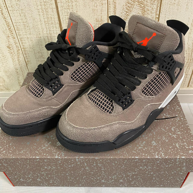 AIR JORDAN 4 RETRO "TAUPE HAZE"