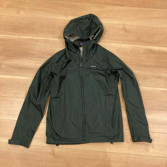 patagonia(パタゴニア)のトレントシェルジャケット　ダークグリーン メンズのジャケット/アウター(マウンテンパーカー)の商品写真