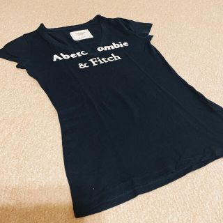 アバクロンビーアンドフィッチ(Abercrombie&Fitch)のAbercrombie&Fitch アバクロ Tシャツ S Vネック 紺 未使用(Tシャツ(半袖/袖なし))