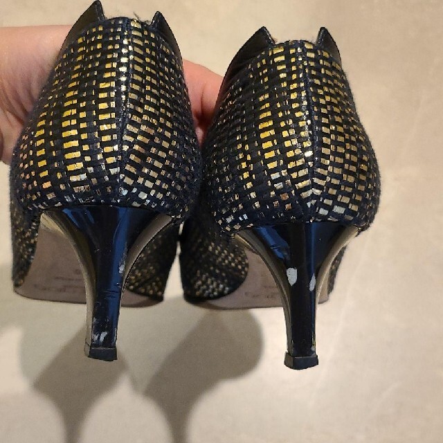 JIMMY CHOO(ジミーチュウ)のジミーチュウ　パンプス レディースの靴/シューズ(ハイヒール/パンプス)の商品写真