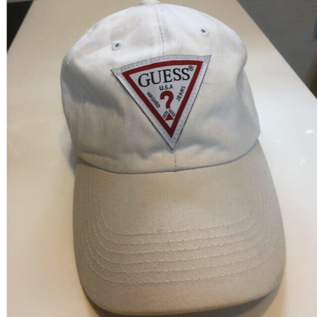 GUESS(ゲス)のGUESSのキャップ メンズの帽子(キャップ)の商品写真