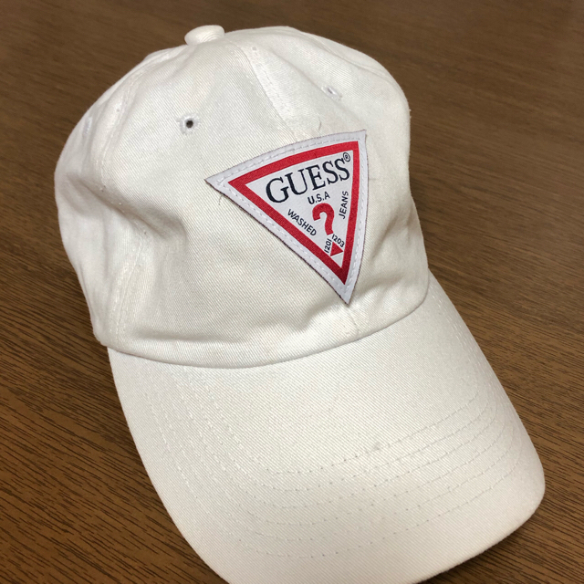 GUESS(ゲス)のGUESSのキャップ メンズの帽子(キャップ)の商品写真