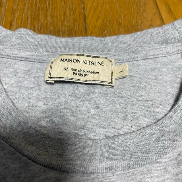 MAISON KITSUNE'(メゾンキツネ)のMAISON KITSUNE 刺繍Tシャツ メンズのトップス(Tシャツ/カットソー(半袖/袖なし))の商品写真