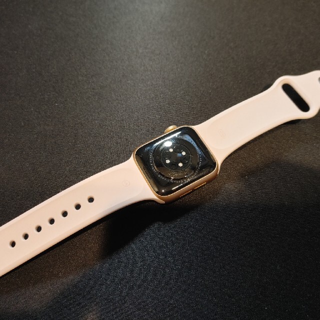 Apple Watch Series 6 40mm GPS  レディースのファッション小物(腕時計)の商品写真