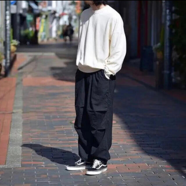 comoli 2023ss ウールニータックパンツ CHARCOAL | gulatilaw.com