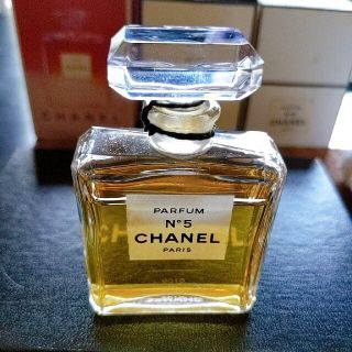 シャネル(CHANEL)の世界で25000個しか作らなかった*✧シャネル°✧✧No.5香水♥*.✧限定品♥(香水(女性用))