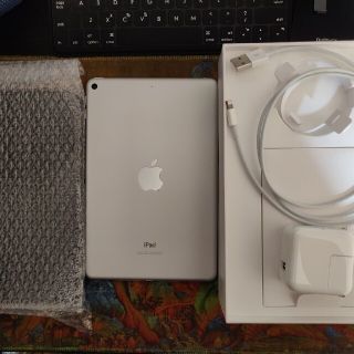 アイパッド(iPad)のiPad mini 5 64GB Wifi Silver 美品(タブレット)