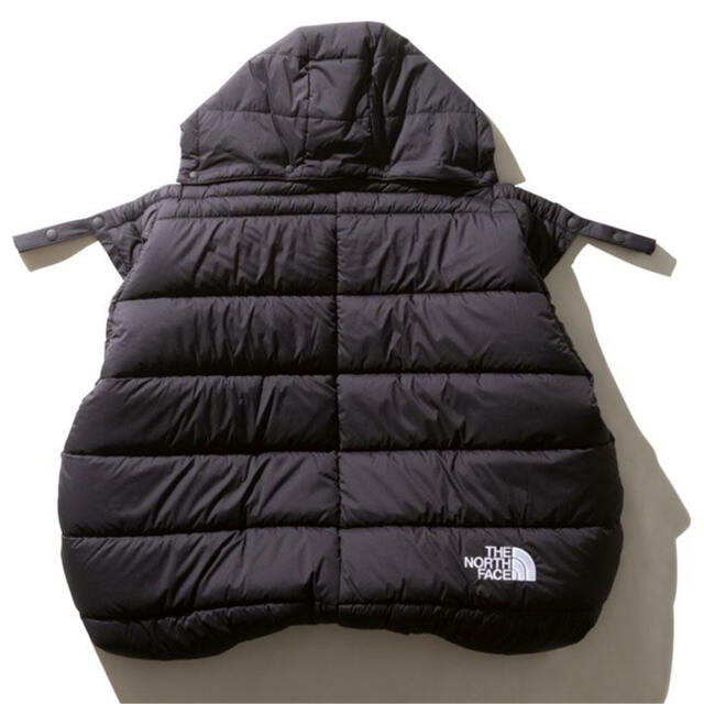 THE NORTH FACE(ザノースフェイス)のTHE NORTH FACE SHELL BLANKET BABY ブラック キッズ/ベビー/マタニティの外出/移動用品(ベビーカー用アクセサリー)の商品写真