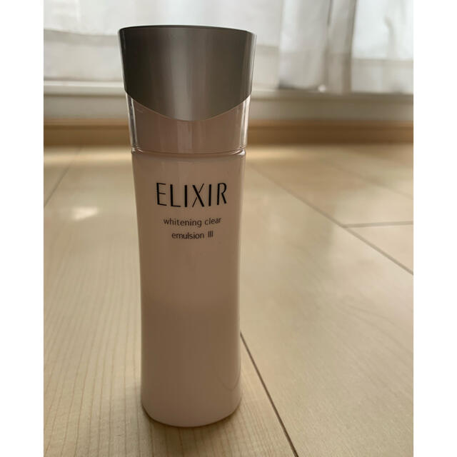 ELIXIR(エリクシール)のレイちゃん様 エリクシール ホワイト クリアエマルジョン T III コスメ/美容のスキンケア/基礎化粧品(乳液/ミルク)の商品写真