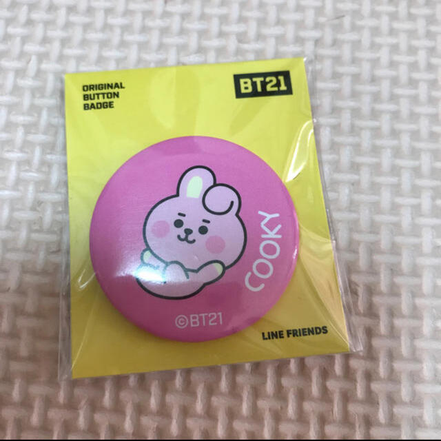 防弾少年団(BTS)(ボウダンショウネンダン)のBTS 缶バッジ　bt21 COOKY グク エンタメ/ホビーのタレントグッズ(アイドルグッズ)の商品写真