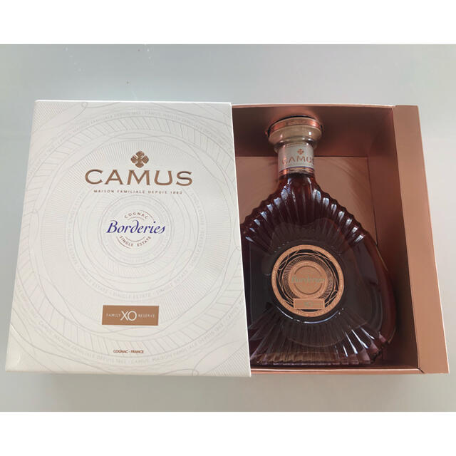 【希少！】カミュ  ボルドリー CAMUS Borderies XO 700ml 食品/飲料/酒の酒(ブランデー)の商品写真