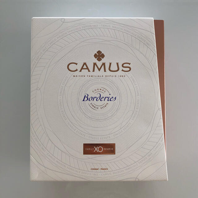 【希少！】カミュ  ボルドリー CAMUS Borderies XO 700ml 食品/飲料/酒の酒(ブランデー)の商品写真