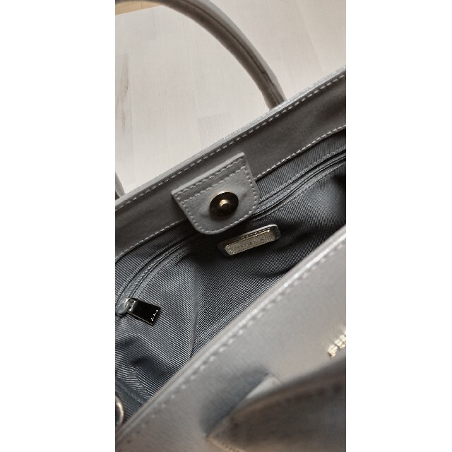 Furla(フルラ)のフルラ　ショルダーバッグ　グレー　ハンドバッグ　肩掛け レディースのバッグ(ショルダーバッグ)の商品写真