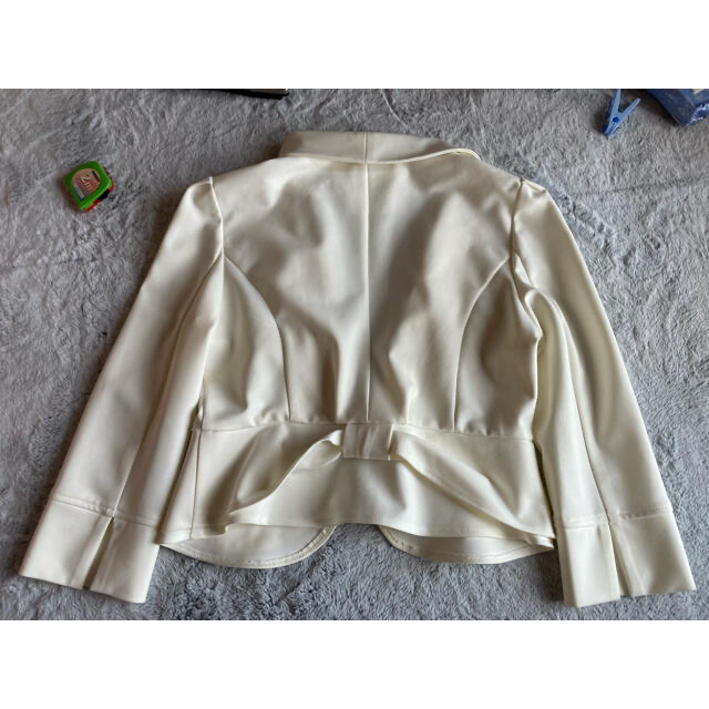 キャバ系 白ジャケット レディースのジャケット/アウター(テーラードジャケット)の商品写真