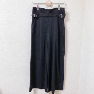 ザラ(ZARA)のZARA  ワイドパンツ 黒(クロップドパンツ)