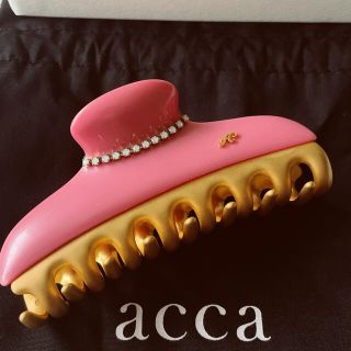 アッカ(acca)のacca クリップ  ピンク　サイズ大　マット感　新品同様(バレッタ/ヘアクリップ)