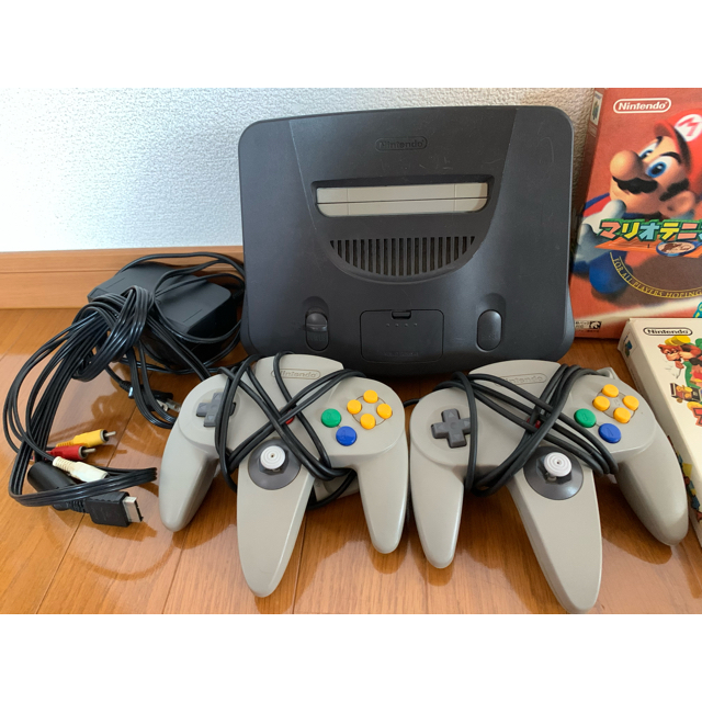 NINTENDO 64(ニンテンドウ64)のNintendo 旧世代ゲーム機本体 NINTENDO 64 エンタメ/ホビーのゲームソフト/ゲーム機本体(家庭用ゲーム機本体)の商品写真